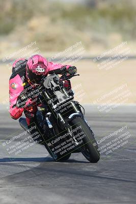 media/Jan-15-2026-Racers Edge (Thu) [[dfebeb70ab]]/2-A Group/Session 5 Turn 2/